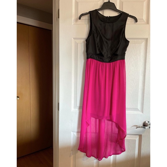 Bebe Dress, brand new - Picture 1 of 2